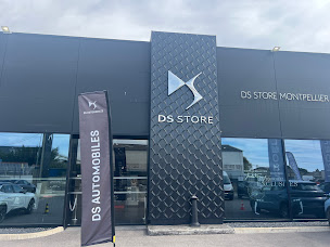 Photo n°2 de DS STORE MONTPELLIER à Montpellier (Distributeur de véhicules électriques)