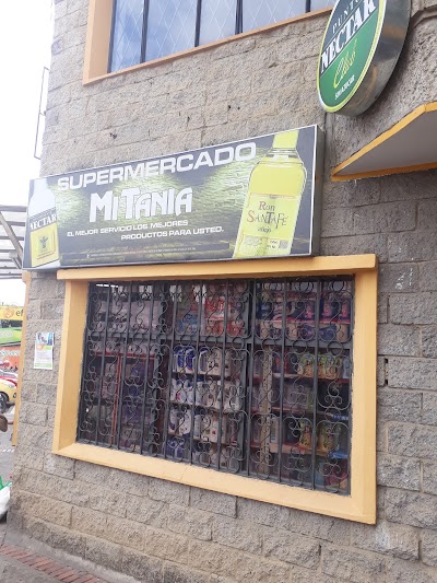 Photos of Centro Comercial Mitania