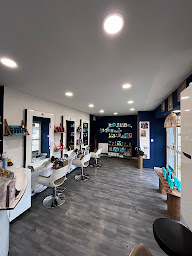 Photo n°9 de Multico Laure à Breuil-Magné (Salon de coiffure)