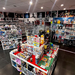 Photo n°2 de L'AntrePop Cholet à Cholet (Boutique d'objets à collectionner)