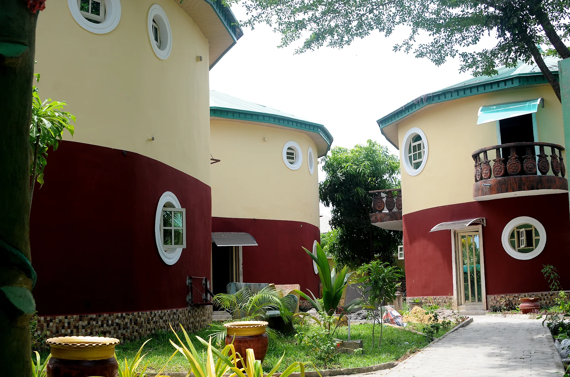 Honeyland Beach Resort - Luxurious Beach Resort for Art & Culture Beach Resort | Serene Environment | Lagos Lekki Ibeju Lekki