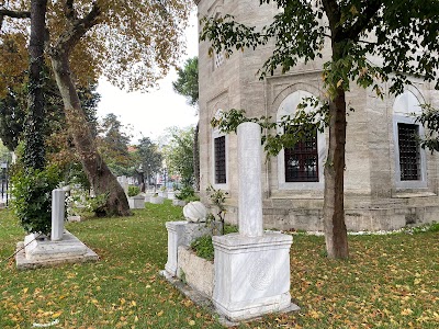 Barbaros Hayrettin Paşa are Tomb