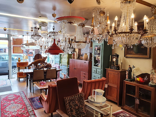 slats Antiques - Thumbnail