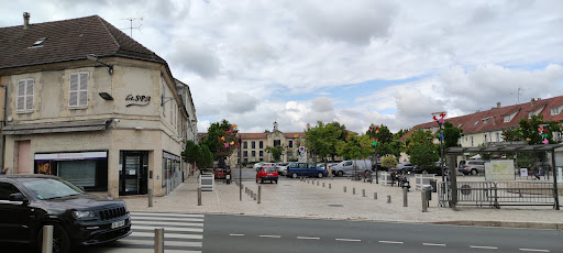Oz'irys Parfumerie Institut de Chantilly