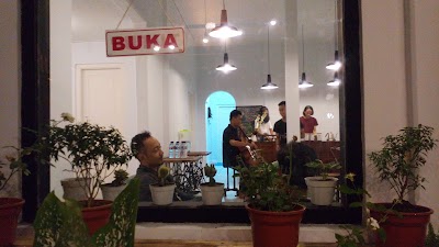 Photos of Modern Salon