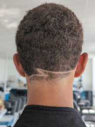 Photo n°25 de Peigne & Paillettes à Barbezieux-Saint-Hilaire (Institut de massages)