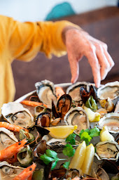 Photo n°8 de Brasserie - Georges à Le Grau-du-Roi (Bar à vin)