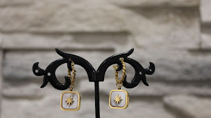 Photo n°1 de NEVY BOUTIQUE à Saint-Gilles (Magasin de vêtements pour femmes)