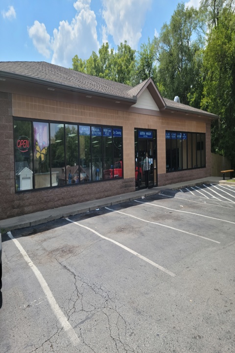 Rosedale Ultra Wash facility with washing machines in Kansas City