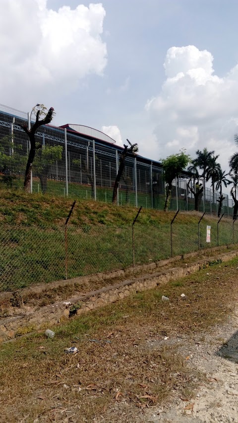 Hong Leong Yamaha Sg Buloh - It employs some 20,000 people around the world.
