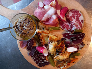 Photo n°9 de L'Embellie à Gagnac-sur-Cère (Chambre d'hôtes)