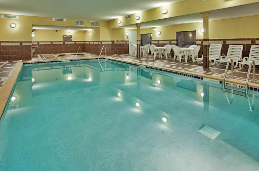 Hampton Inn & Suites Aberdeen - Thumbnail