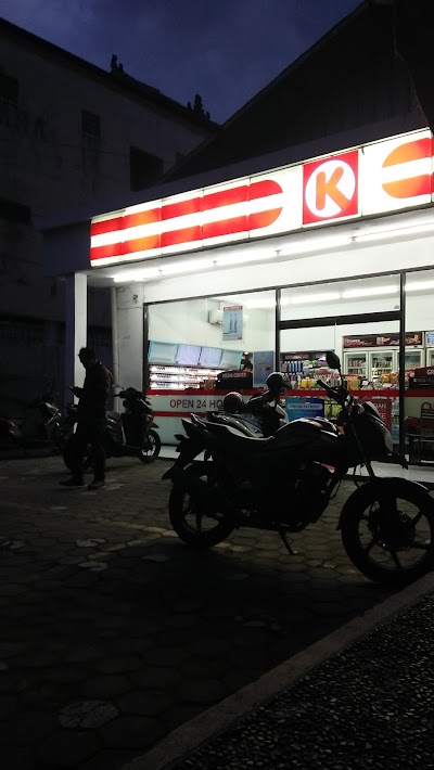 Photos of Circle K Jombor