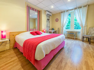 Photo n°5 de Logis Hôtel la Commanderie de Champarey à Bourgoin-Jallieu (Restaurant)