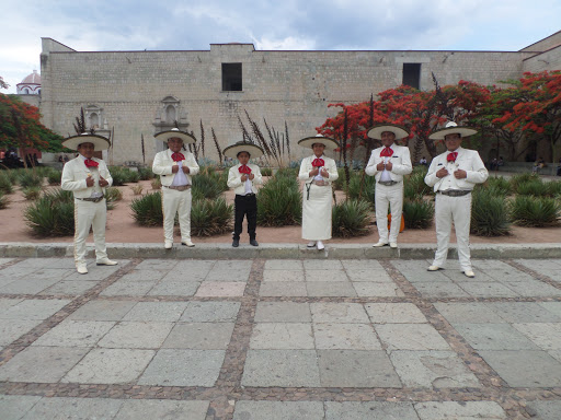 MARIACHIS EN OAXACA ANTEQUERA
