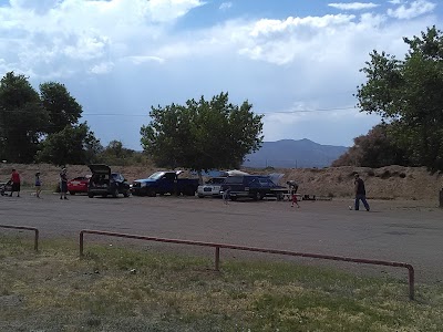 Escondida Lake Campground