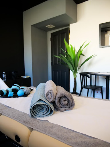 Active + Therapy by Saule Gallery - United Kingdom
