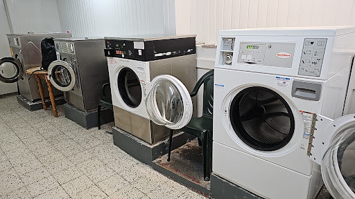 Clifton Road Launderette - Thumbnail