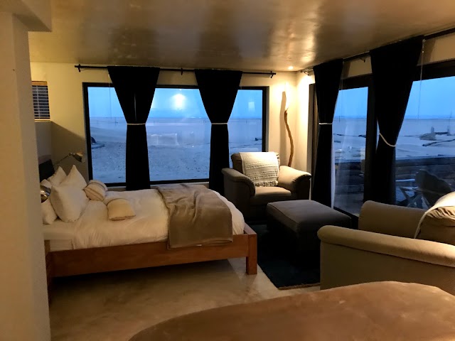 Pelican Point Lodge