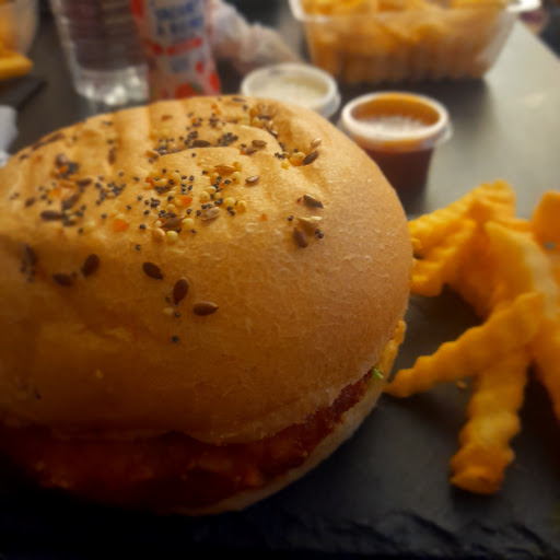 Photo 1 - Family burger