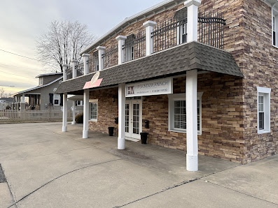 Hipskind & McAninch, LLC 121 Broadway #3, Highland, IL 62249, United States