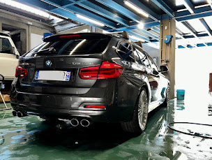 Photo n°6 de Carrosserie Moderne Réunion à Saint-Pierre (Atelier de carrosserie automobile)