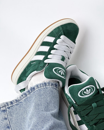 Closeout Sneakers - Visual