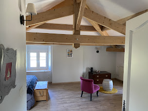 Photo n°19 de Le Mas du Cormier à Criteuil-la-Magdeleine (Chambre d'hôtes)