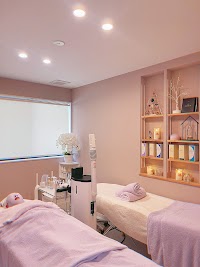 メナードフェイシャルサロン 中野美保