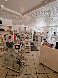 Photo n°2 de BOUTIQUE COSMOCHIC à Pauillac (Fournisseur de produits de beauté)