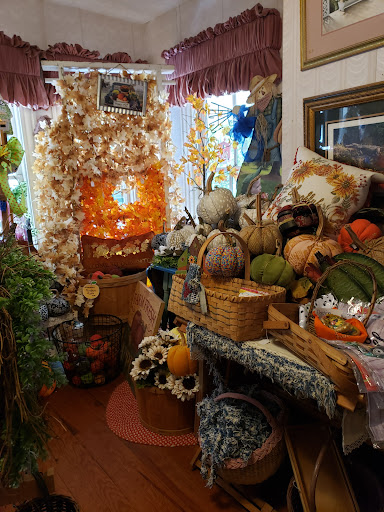 A Touch In Time Gift Shoppe - Thumbnail