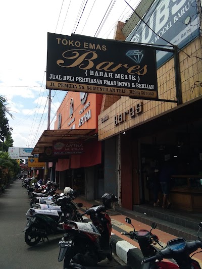 Photos of Toko Emas Bares
