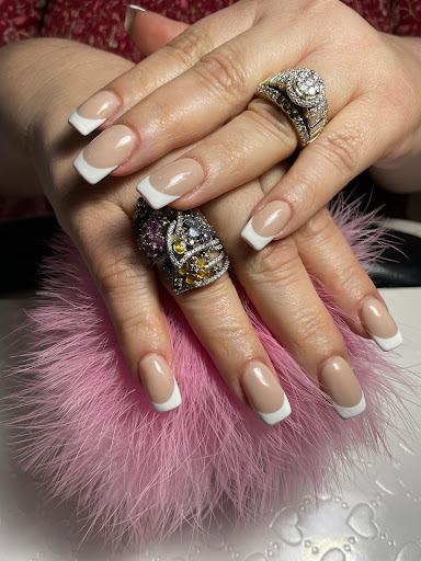 Gala Nails - Visual