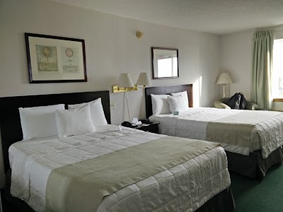 Photos of Meadowlands Plaza Hotel