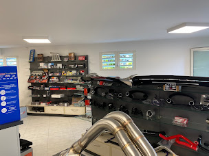 Photo n°26 de Japon Auto Pièces - HPR à Saint-Pierre (Magasin de pièces pour voitures de course)