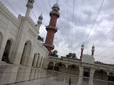 Jamia Uloom-e Islamia Banuri Town Jamshed Road karachi