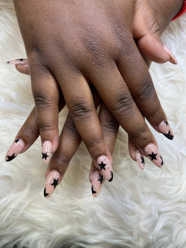 J Nails - Visual