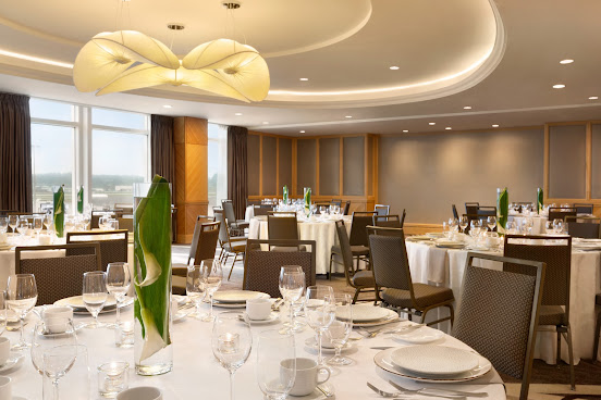 Fairmont Vancouver Airport by null