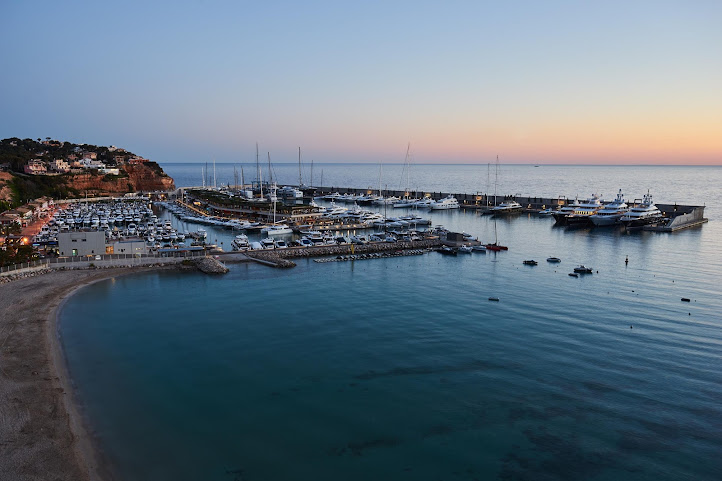 Pure Salt Port Adriano by null