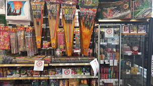 Photo n°10 de CRAZYFETE à Tignieu-Jameyzieu (Magasin d'articles de fête)