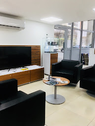 Photo n°18 de BMW MINI NEUBAUER Boulogne SAV à Boulogne-Billancourt (Concessionnaire automobile)