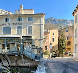 Photo n°5 de La Maison Rouge l'Atelier à Fontaine-de-Vaucluse (Magasin d'ameublement et de décoration)
