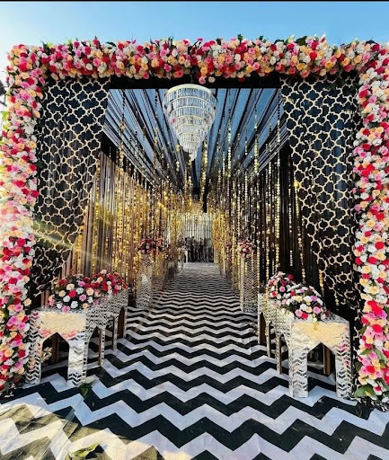 Gallery Gate Decor post image