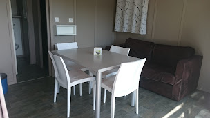 Photo n°17 de Camping du Lac à Rioz (Terrain pour camping-cars)