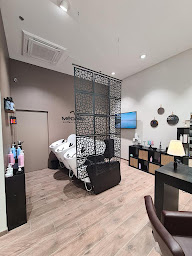 Photo n°12 de Médard Coiffeur Visagiste (Incarville) à Incarville (Salon de coiffure)