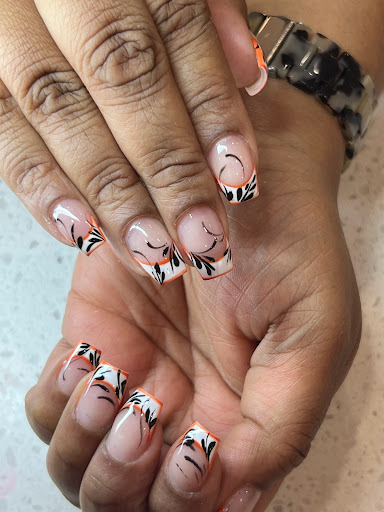 BOND BEAUTY NAILS & SPA - Thumbnail