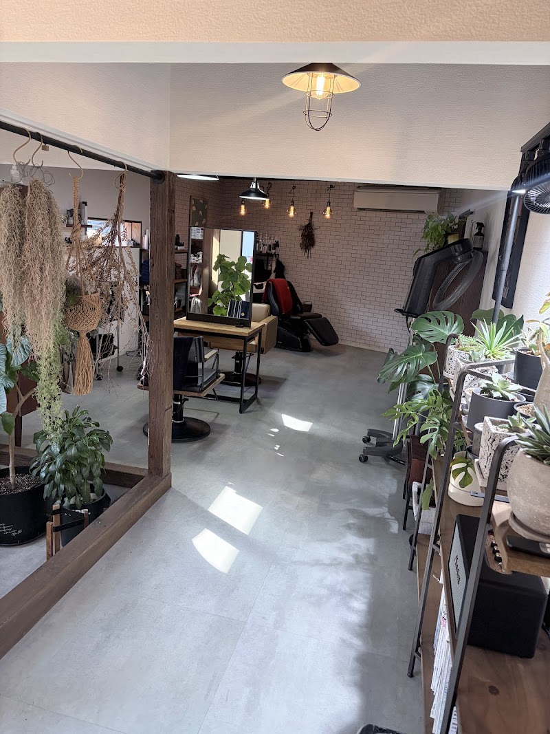 ライブリビングヘアワークス Live Living Hair Works