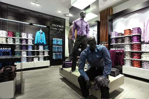 OLYMP Store München - Visual