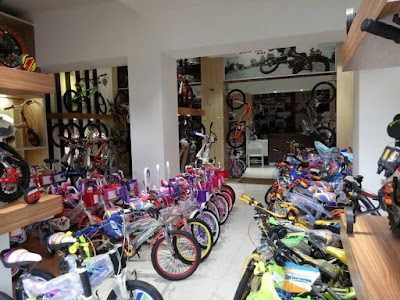 Photos of Laksana Jaya Sepeda