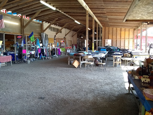 Deckers Flea Market - Thumbnail